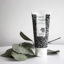 Australian Bodycare Hand Cream 100 Ml - Handcrème Voor Mannen & Vrouwen Met Zeer Droge Handen En Gebarsten Huid Met Tea Tree Olie - Dringt Snel In De Huid, Zonder Deze Vet Te Maken - Ondersteunt Het Herstellend Vermogen Van De Huid -Manicure En Pedicure 1200x1200 235