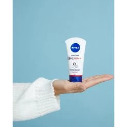 NIVEA 3-in-1 Repair Handcrème - 6 X 100ml - Droge Huid 7 NIVEA 3-in-1 Repair Handcrème - 6 X 100ml - Droge Huid -Manicure En Pedicure 1200x1200 310